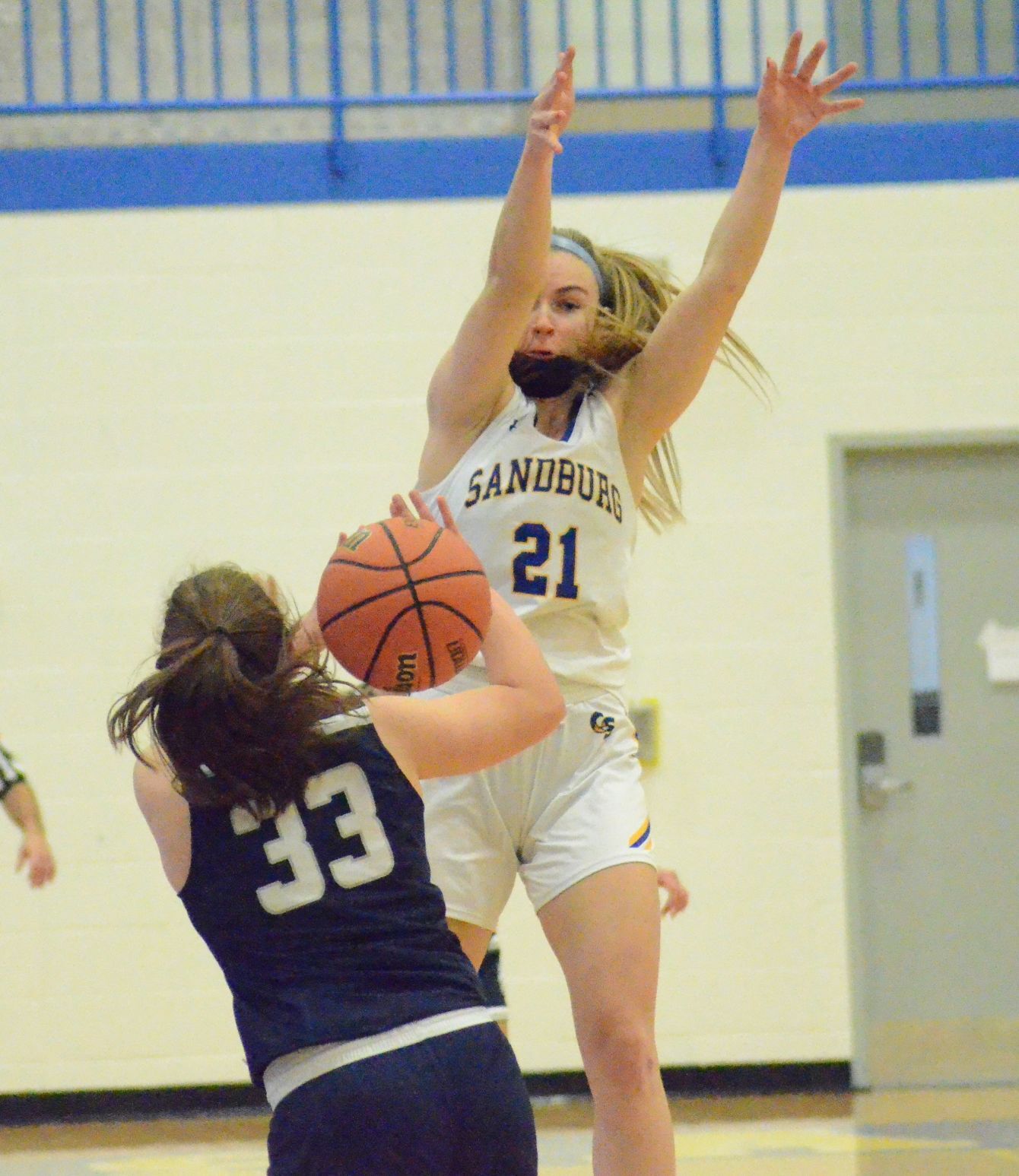 Lincoln-Way Central girls capture Sandburg Holiday Tournament